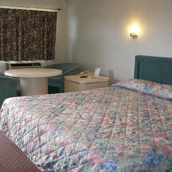 Red Carpet Inn Berlin Bilik gambar